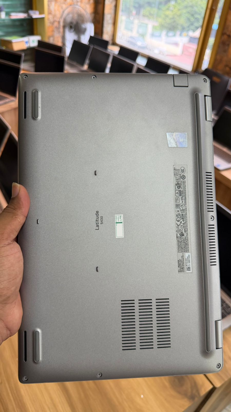 DELL LATITUDE 5420/5421 (CORE I7 11TH GEN) - Image 3