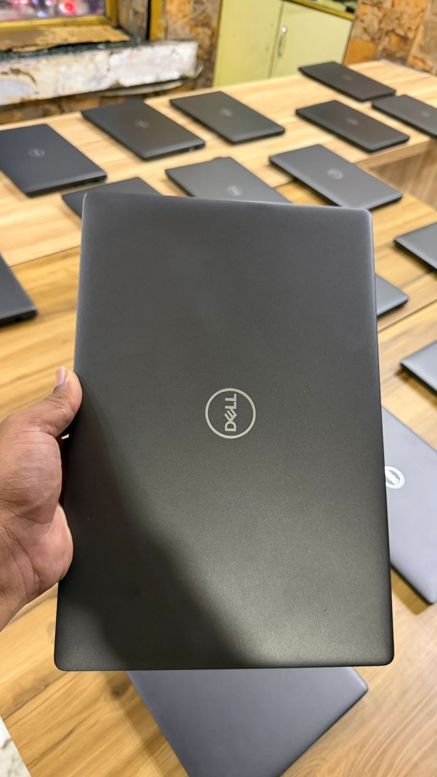 DELL LATITUDE 5400 (Core i5 8th) - Image 3