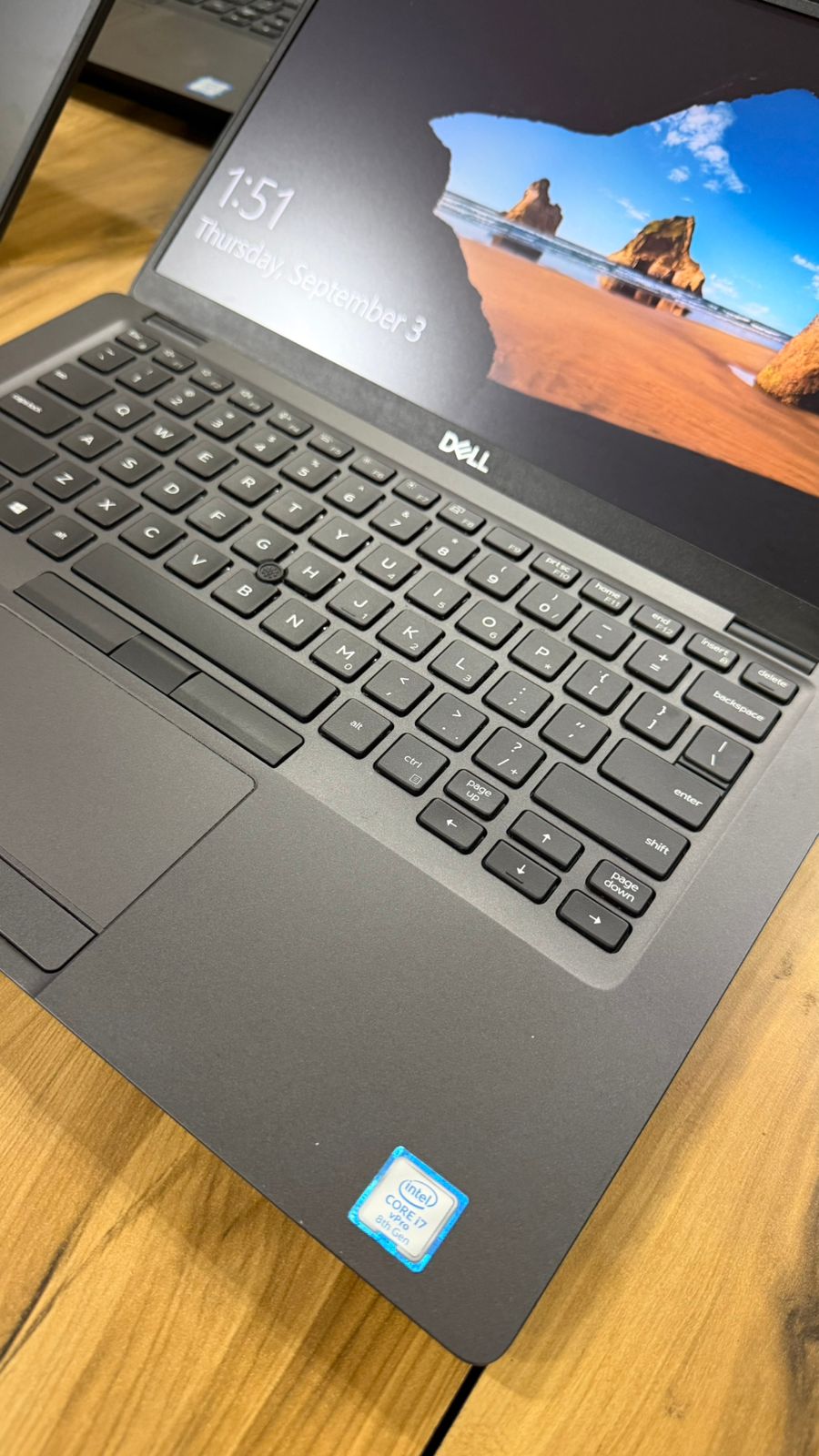 DELL LATITUDE 7410 (CORE I5 10TH GEN) - Image 8